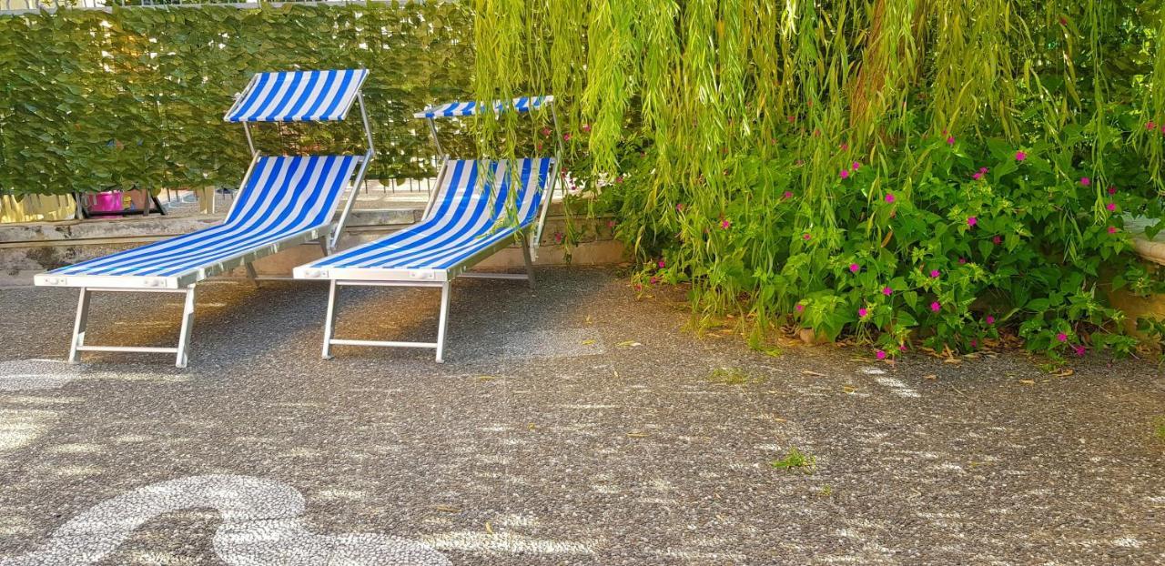 Appartamento Con Giardino Sul Mare Gallipoli Luaran gambar