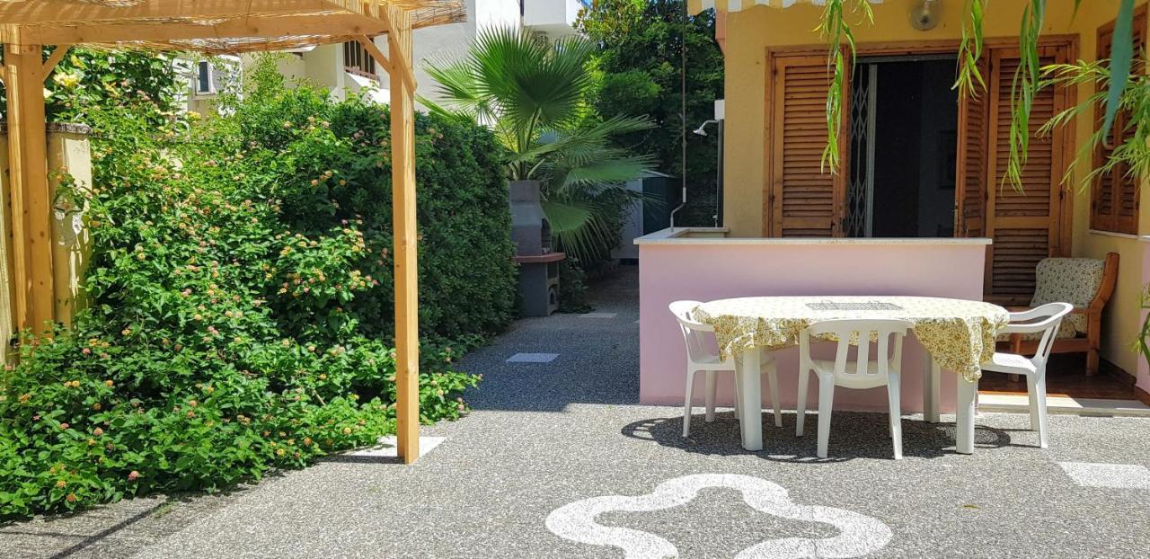 Appartamento Con Giardino Sul Mare Gallipoli Luaran gambar