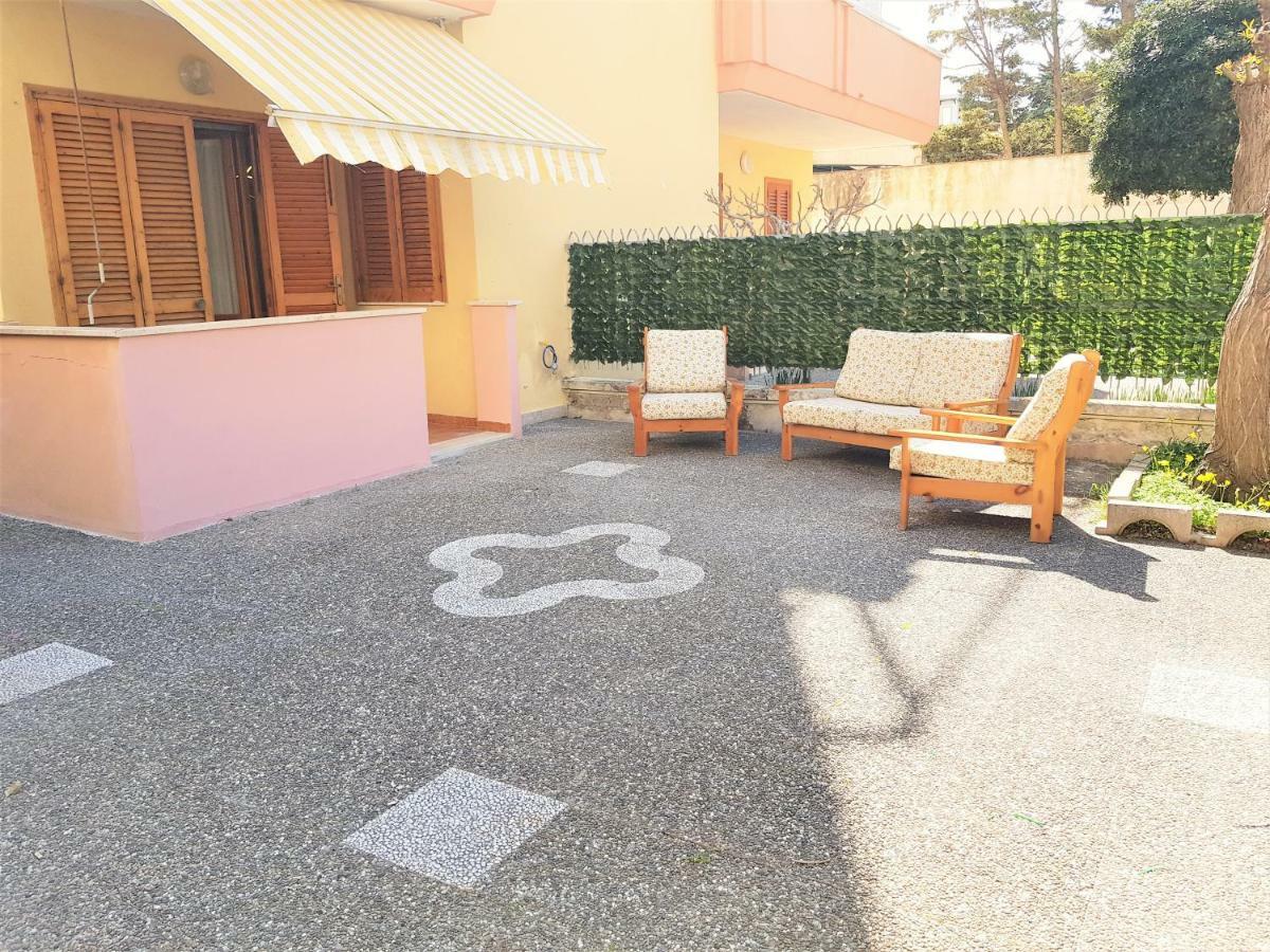 Appartamento Con Giardino Sul Mare Gallipoli Luaran gambar